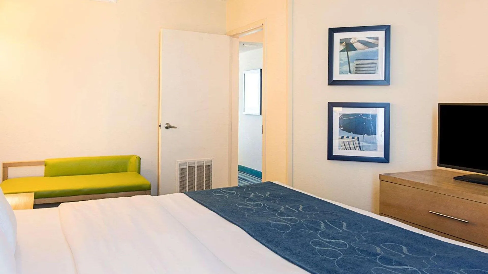 Comfort Suites Beachfront Virginia Beach