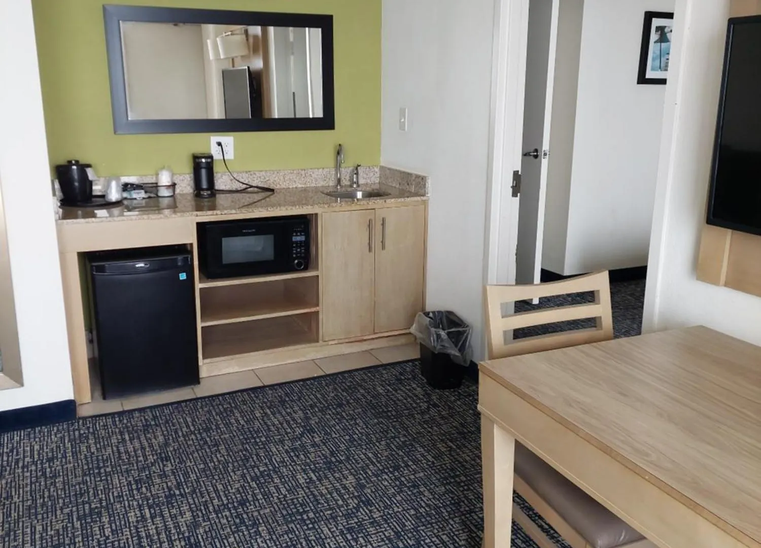 Comfort Suites Beachfront Virginia Beach Hotel